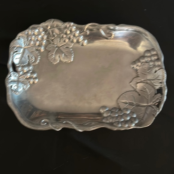 10” Arthur Court 10” Grape Catch all - Picture 1 of 4